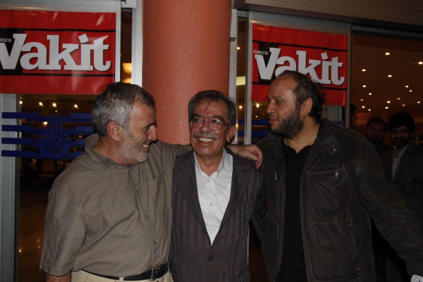 Foto - Fotoğraf ve hatıralarıyla Hasan Karakaya