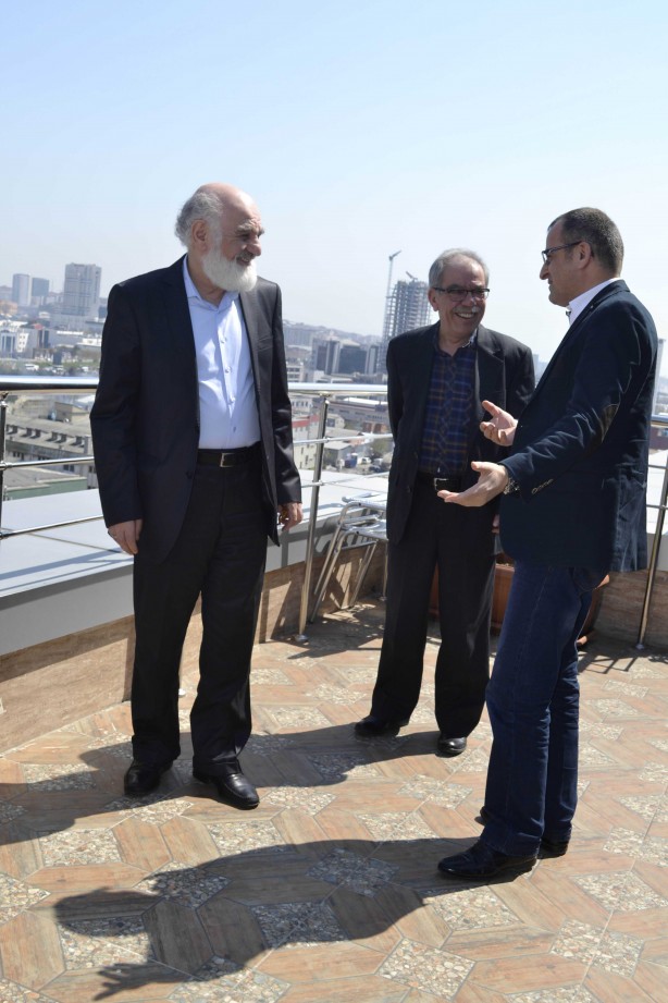 Foto - Fotoğraf ve hatıralarıyla Hasan Karakaya