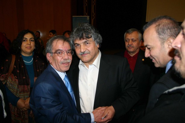 Foto - Fotoğraf ve hatıralarıyla Hasan Karakaya