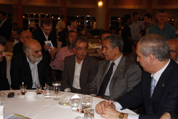 Foto - Fotoğraf ve hatıralarıyla Hasan Karakaya