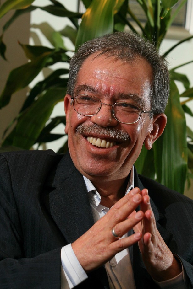 Foto - Fotoğraf ve hatıralarıyla Hasan Karakaya