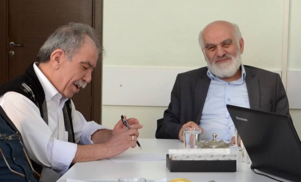 Foto - Fotoğraf ve hatıralarıyla Hasan Karakaya