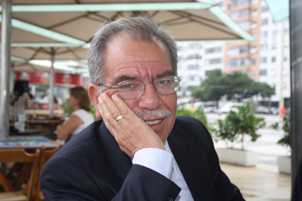 Foto - Fotoğraf ve hatıralarıyla Hasan Karakaya