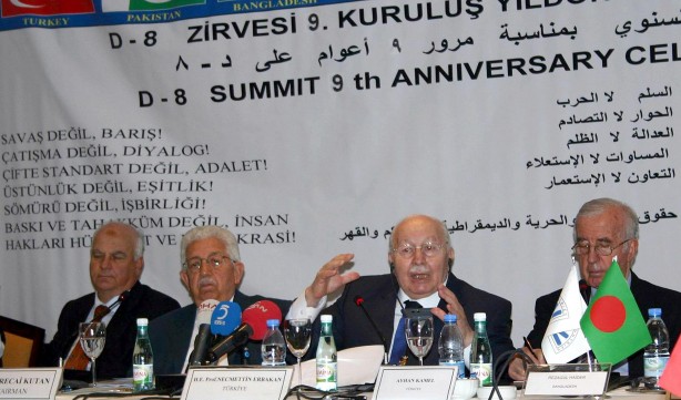 Foto - Fotoğraflarla Necmettin Erbakan