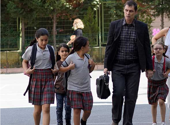 FOX'un ekranlara gelecek Kimsesizler dizisinde skandal! Büyük tepki çekti