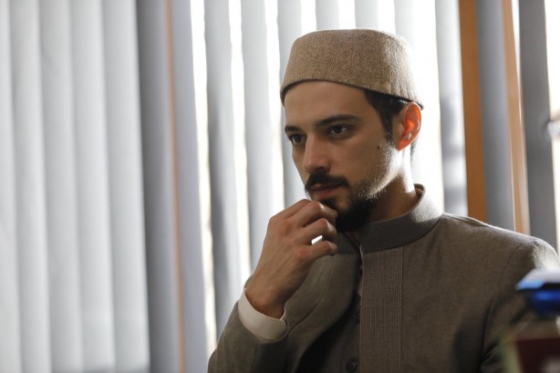 Foto - Fox'un Kızıl Goncalar dizisinde skandal! Sosyal medya ayağa kalktı