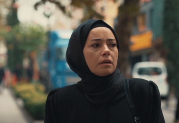 Foto - Fox'un Kızıl Goncalar dizisinde skandal! Sosyal medya ayağa kalktı