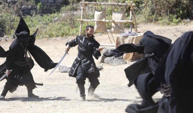 Foto - FOX’un rezil dizisini öven yazarın Uyanış Büyük Selçuklu şaşkınlığı