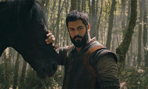 Foto - FOX’un rezil dizisini öven yazarın Uyanış Büyük Selçuklu şaşkınlığı