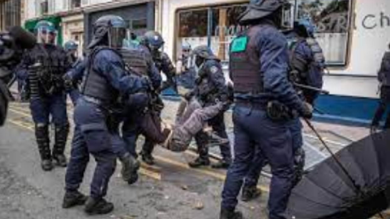 Foto - Fransa kaynıyor! Halk sokağa indi… Protestolarda yüzlerce gözaltı