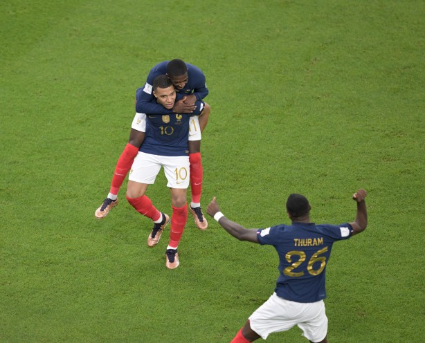 Foto - Fransa, Polonya'yı affetmedi