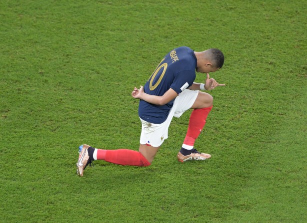 Foto - Fransa, Polonya'yı affetmedi