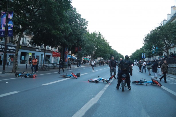 Foto - Fransa yangın yeri! Aşırı sağcılar ortalığı yakıp yıktı