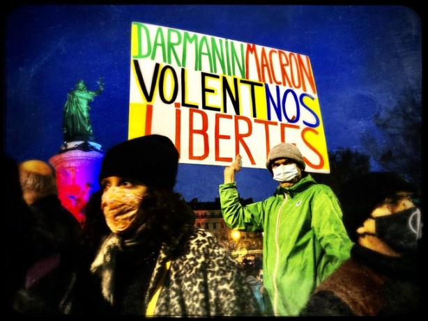 Foto - Fransa yanıyor!