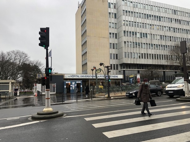 Foto - Fransa'da hastanelerde yoğunluk! Canlarından bezdiler