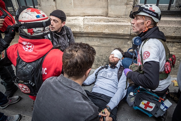 Foto - Fransa’da hayat pahalılığı protestosu! On binlerce kişi sokaklara döküldü