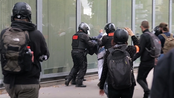 Foto - Fransa’da hayat pahalılığı protestosu! On binlerce kişi sokaklara döküldü