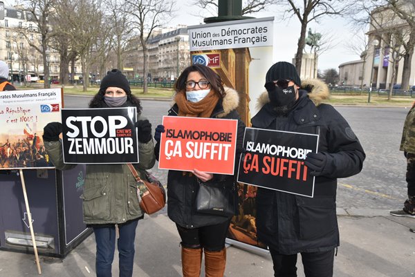 Foto - Fransa'da fişlenen Müslümanlar İslam düşmanlığına karşı meydanlara indi
