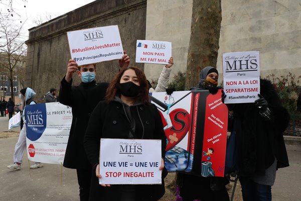 Foto - Fransa'da fişlenen Müslümanlar İslam düşmanlığına karşı meydanlara indi