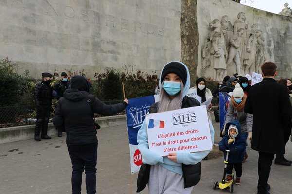 Foto - Fransa'da fişlenen Müslümanlar İslam düşmanlığına karşı meydanlara indi