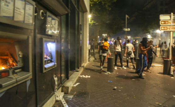 Foto - Fransa'da olaylar büyüyor! Başbakan kriz merkezinde Marsilya yanıyor