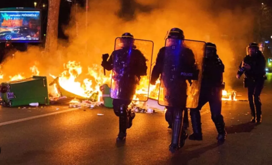 Foto - Fransa'da olaylar büyüyor! Başbakan kriz merkezinde Marsilya yanıyor