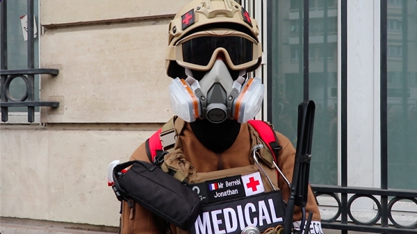 Foto - Fransa’da ortalık resmen yangın yeri: Sokaklar savaş alanına döndü