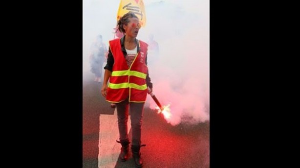 Foto - Fransa'da sokaklar savaş alanına döndü