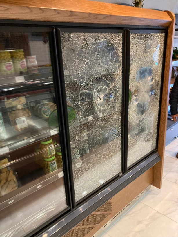 Foto - Fransa'da Türklere alçak saldırı! Polis gelmedi