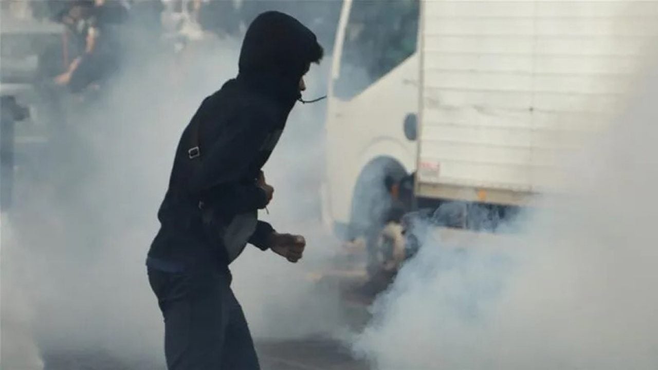 Foto - Fransa’daki olaylarda plastik mermi ile vurulmuştu! Polisin kör ettiği genç yargıya koştu
