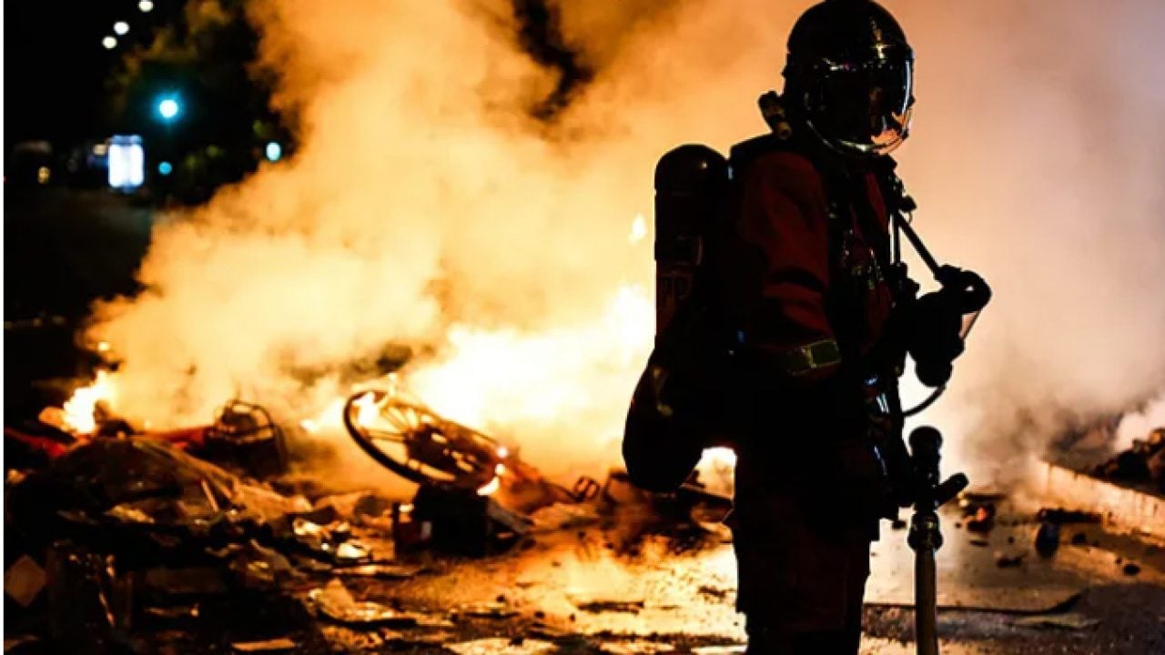 Foto - Fransa'dan Belçika'ya, İtalya'dan Arnavutluk'a ve Almanya’ya Avrupa kontrolden çıktı: Her yer yanıyor