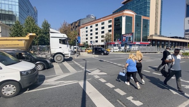 Foto - Fransa’ya gitti, derdi bitmedi Mustafa Muhammed’e arkadaşından şok haber