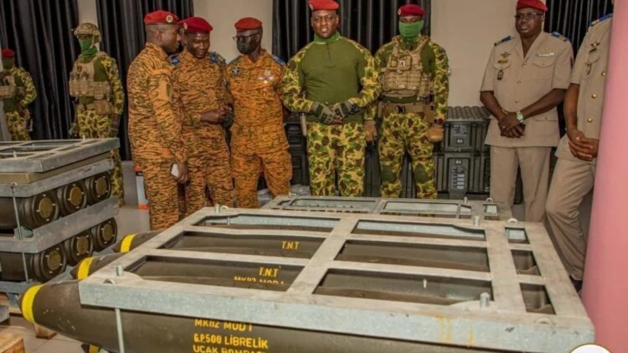 Fransa'yı ülkeden kovup Türkiye'den ölümcül bombayı aldılar! 