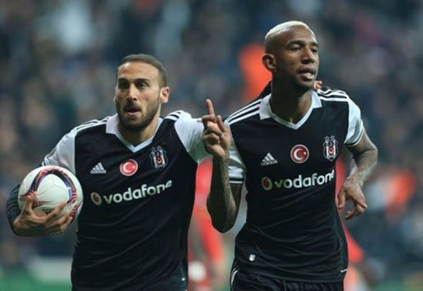 Foto - Fransa'yı utandıran atmosfer!