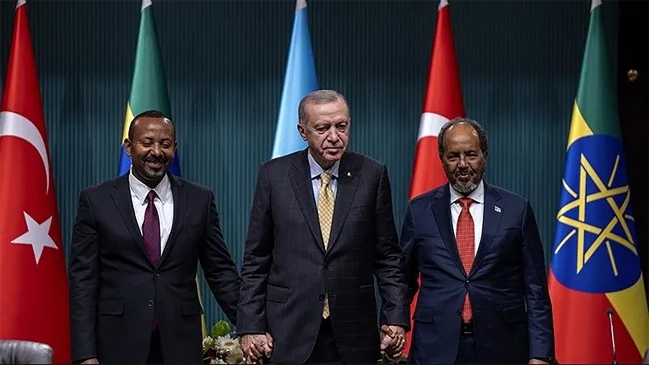 Fransız basınından şok analiz: ‘Fransa zayıflıyor, Türkiye yükseliyor!’