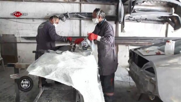 Foto - Fransız otomobilini İtalyan'a çevirdiler!