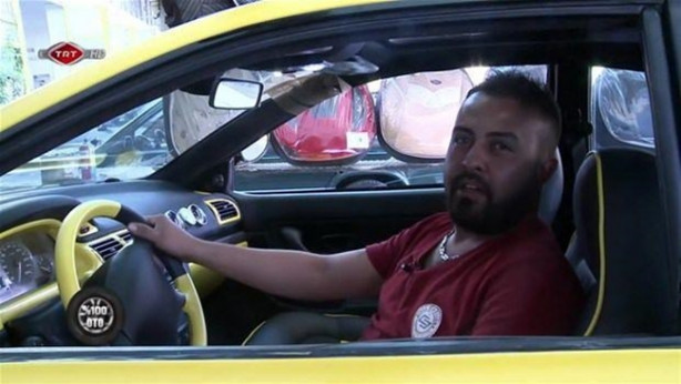 Foto - Fransız otomobilini İtalyan'a çevirdiler!