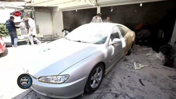 Foto - Fransız otomobilini İtalyan'a çevirdiler!