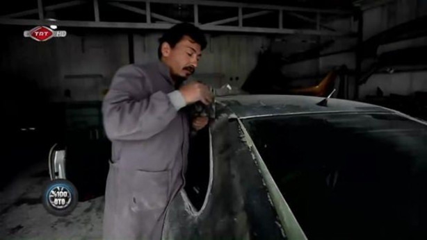 Foto - Fransız otomobilini İtalyan'a çevirdiler!