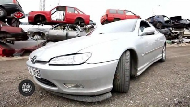  Fransız otomobilini İtalyan'a çevirdiler!