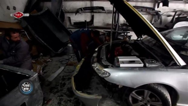 Foto - Fransız otomobilini İtalyan'a çevirdiler!