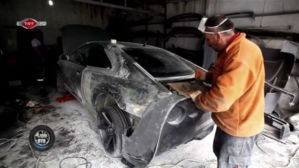 Foto - Fransız otomobilini İtalyan'a çevirdiler!