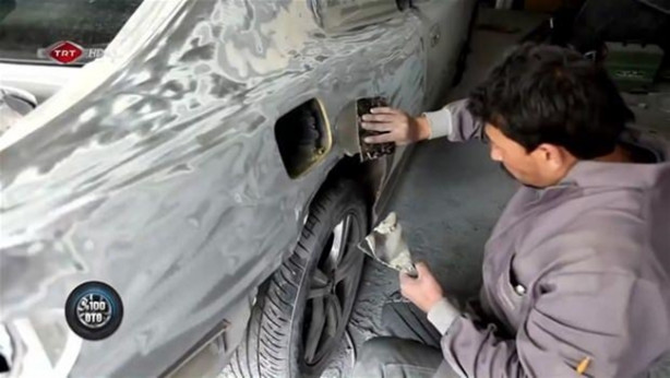 Foto - Fransız otomobilini İtalyan'a çevirdiler!