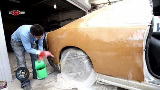 Foto - Fransız otomobilini İtalyan'a çevirdiler!