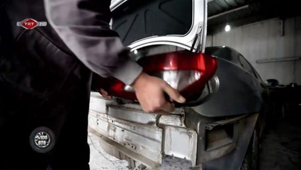 Foto - Fransız otomobilini İtalyan'a çevirdiler!