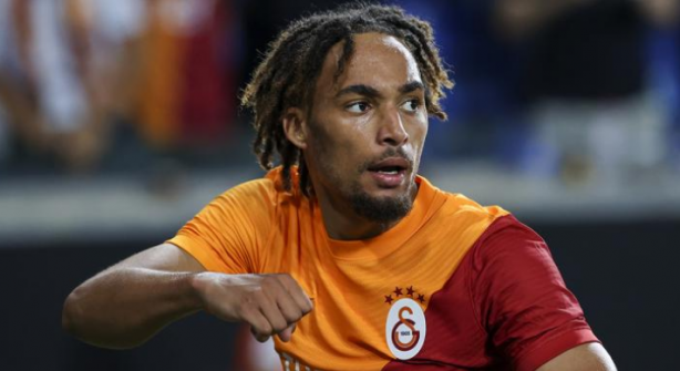 Foto - Fransız yıldız durdurulamıyor! Galatasaray'da Sacha Boey rekor kırdı!
