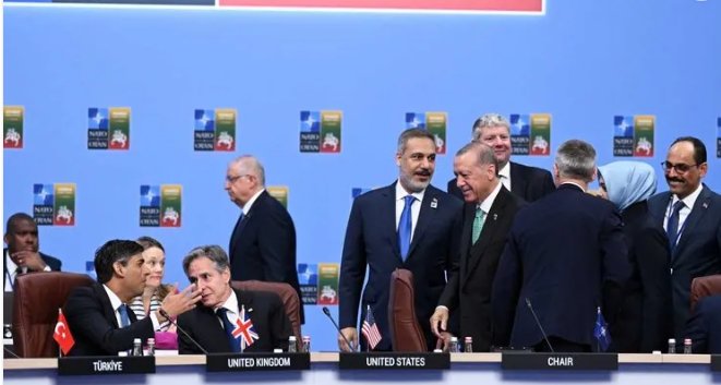 Foto - Fransızlar gördü ama bizimkiler Fransız kaldı! Dünyayı değiştirecek 4 liderden biri