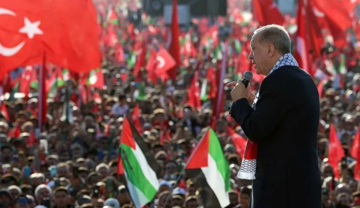 Fransızlar gördü ama bizimkiler Fransız kaldı! Dünyayı değiştirecek 4 liderden biri