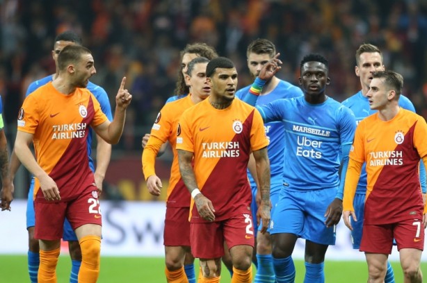 Foto - Fransızlar şaşkın! Galatasaray'ı manşetlere taşıdılar