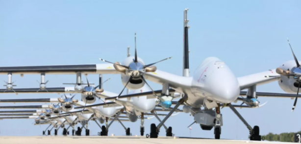 Foto - Fransızlar Türk İHA'sına rakip olarak çıkardılar! Aramızda tamı tamına 10 yıl var